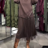 Ensemble Stylé Avec Pull À Col Rond Et Détail Zippé