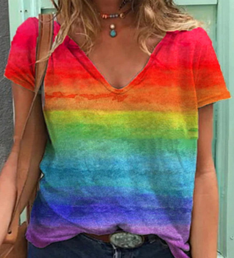 T-shirt décontracté à col en V et imprimé arc-en-ciel