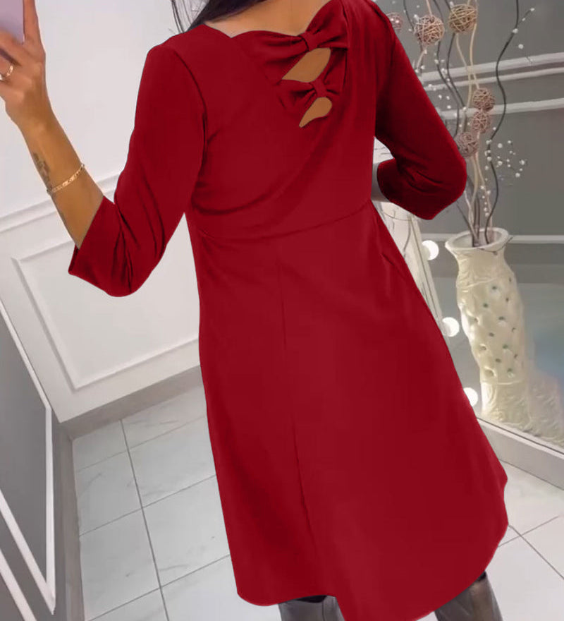 Robe unie avec nœud au dos