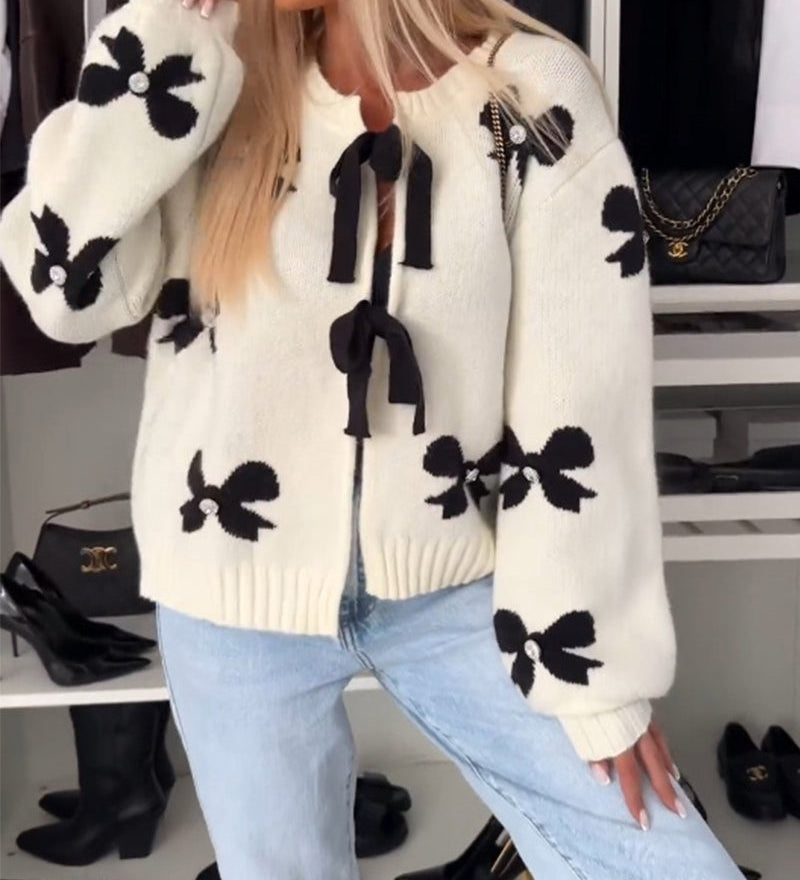 Cardigan à lacets avec perles et nœud
