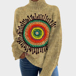 Pull col roulé beige à mandala arc-en-ciel — Victoire, LucieSaint-Tropez