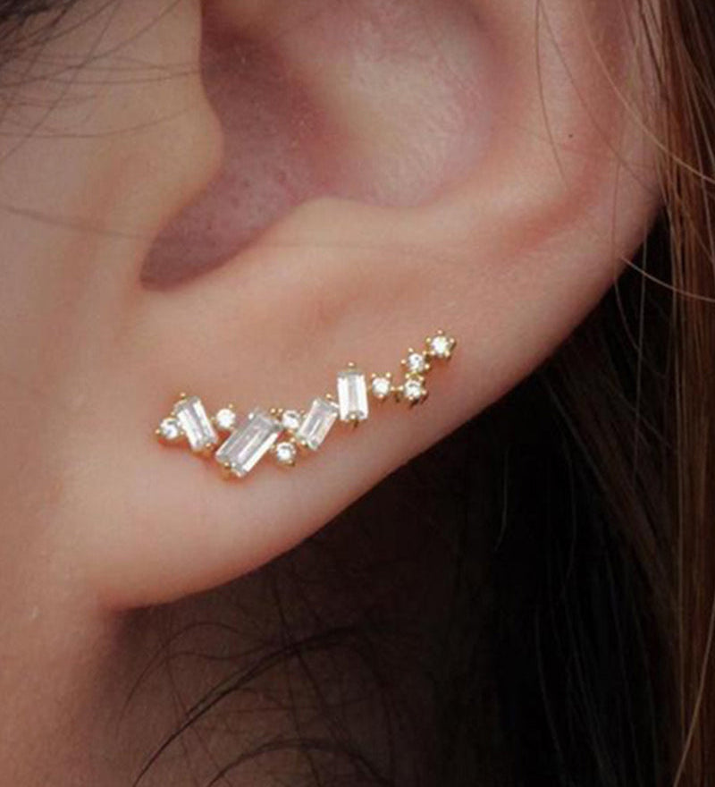 Boucles d'oreilles simples et brillantes à motifs géométriques