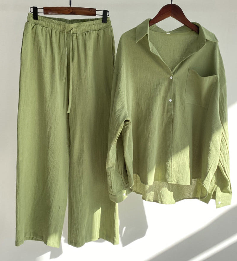 Ensemble deux pièces avec pantalon chemise de couleur unie