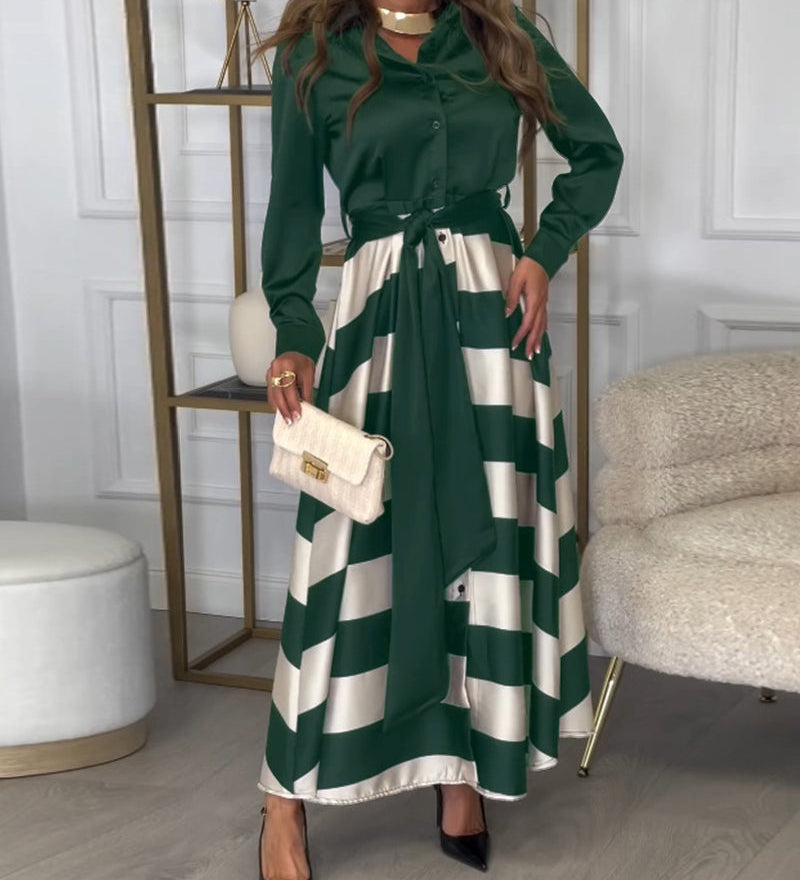Robe élégante à rayures et à bretelles