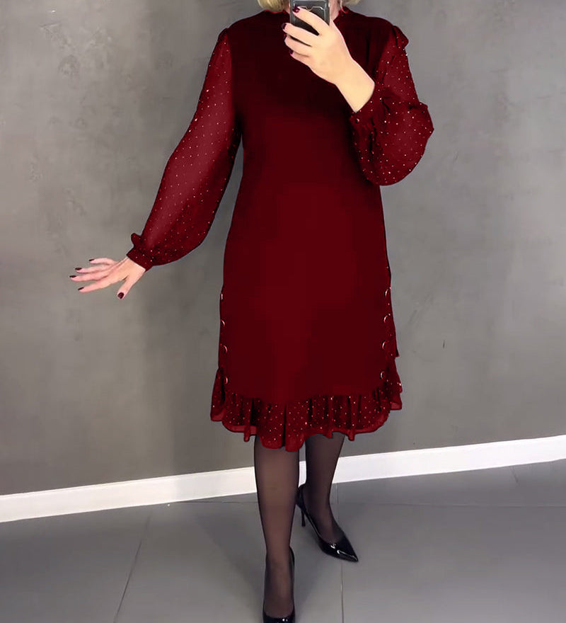 Robe élégante à pois et manches longues