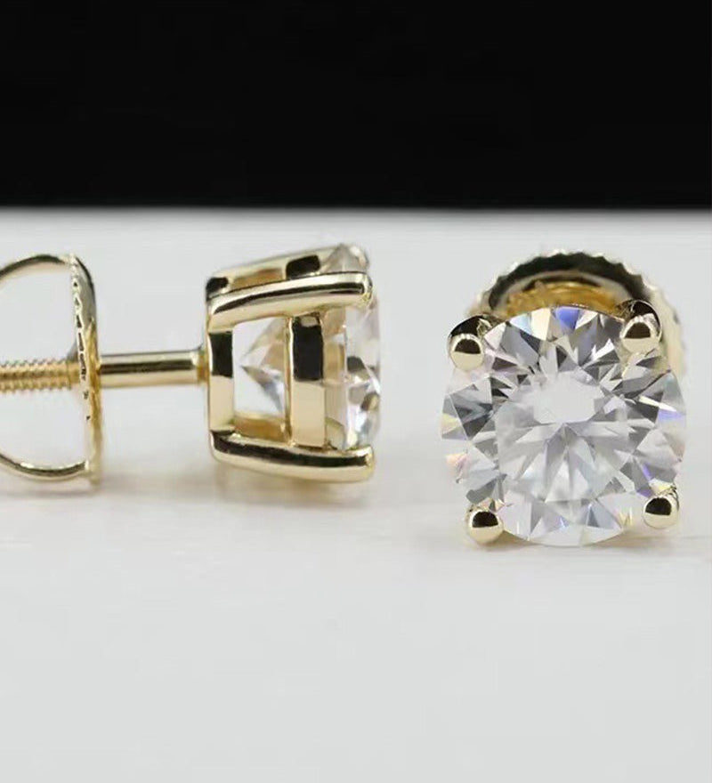 Boucles d'oreilles à tige rondes classiques en zircon