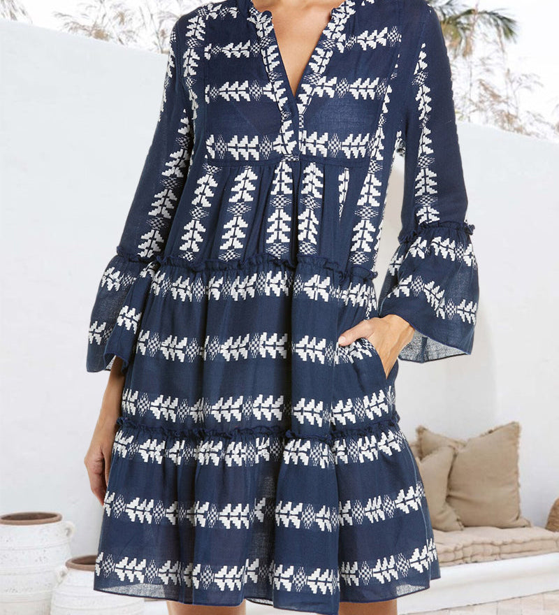 Robe courte élégante à imprimé tendance