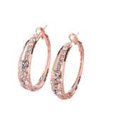 Grandes boucles d'oreilles créoles incrustées de strass