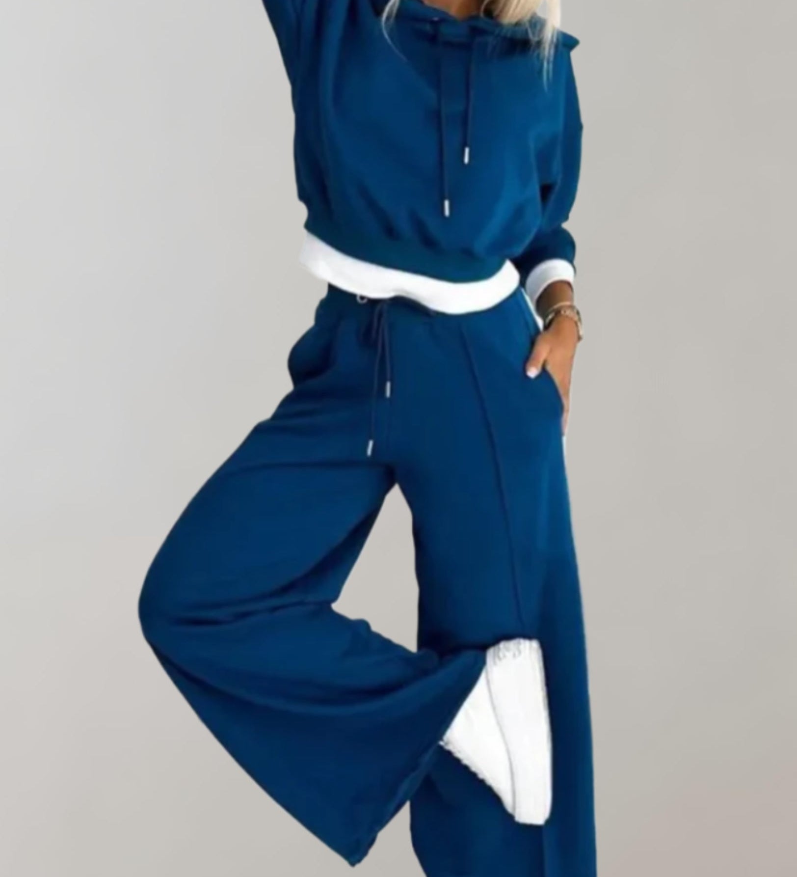 Nina – Survêtement hoodie 2 pièces avec pantalon large femme