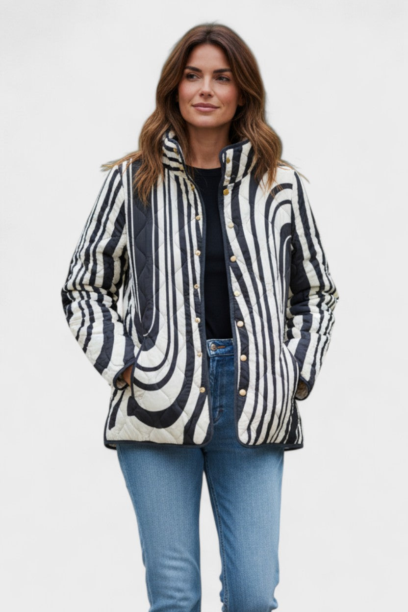Veste matelassée graphique noir et blanc — Zoé, LucieSaint-Tropez