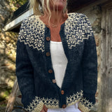 Cardigan boutonné bleu nuit à flocons de neige — Ève, LucieSaint-Tropez