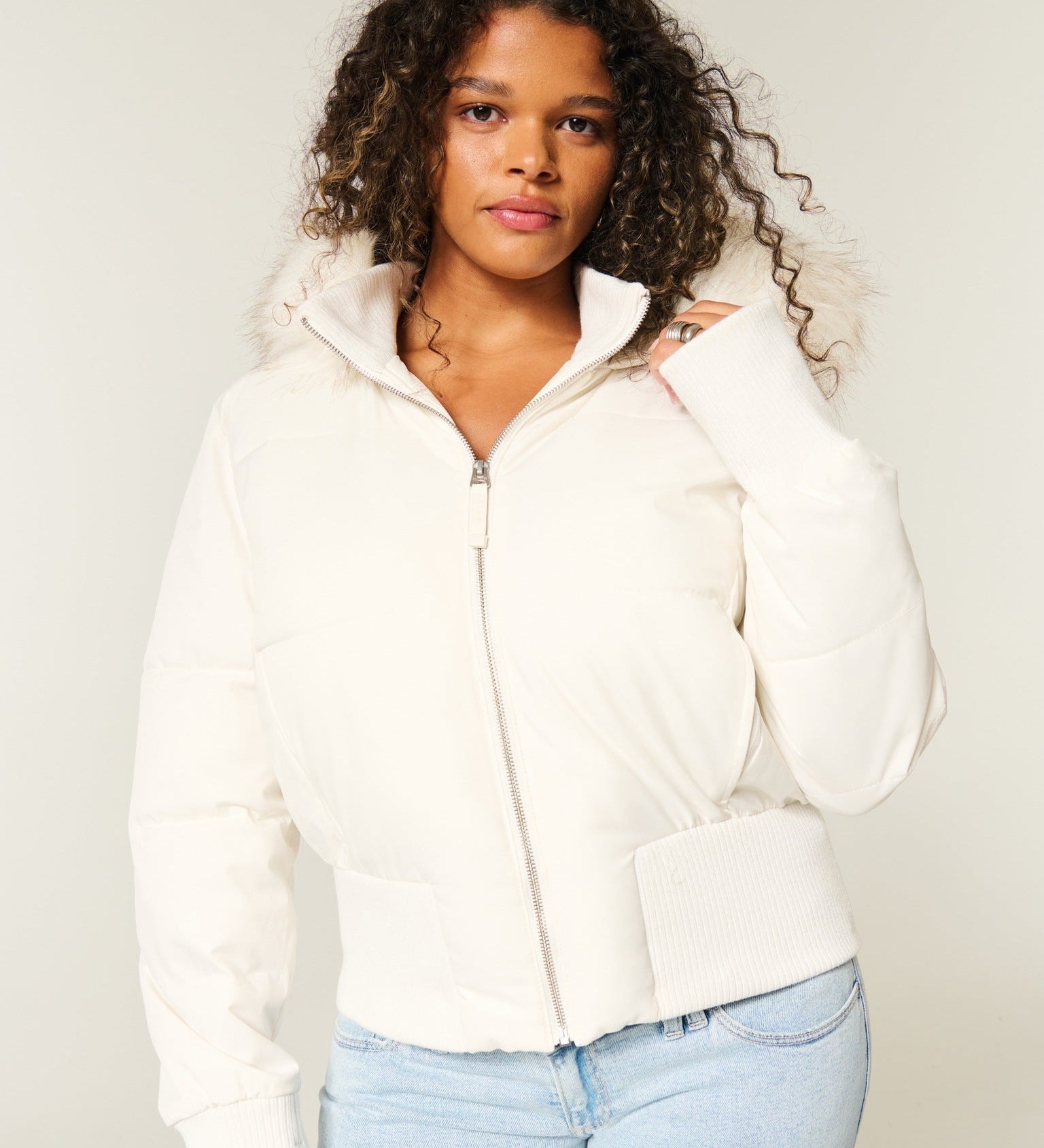 Adèle – Manteau matelassé d’hiver femme avec capuche amovible