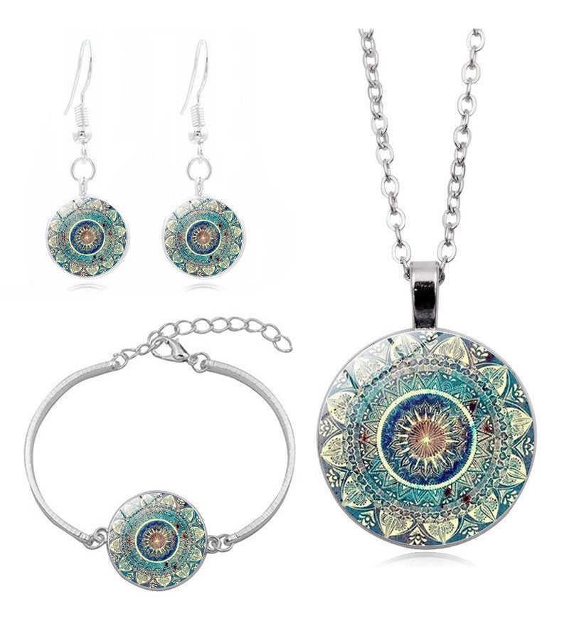 Ensemble collier de pierres précieuses fleur de mandala