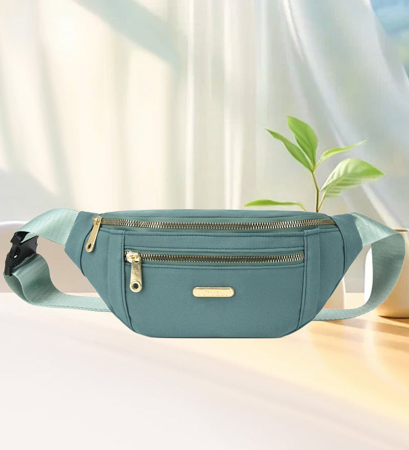 Sac à bandoulière simple de couleur unie sur le devant