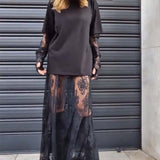 Ensemble deux pièces - T-shirt uni et jupe en dentelle